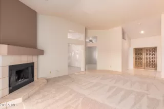 Photo #5: 6201707 Listing