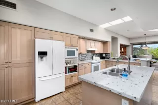 Photo #2: 6201881 Listing