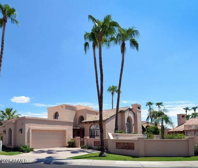 MLS: 6201951 Condo For Sale