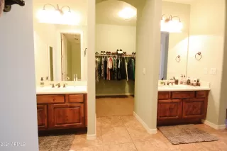 Photo #5: 6201992 Listing 