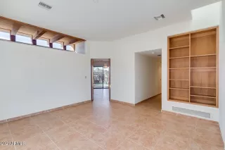 Photo #6: 6202005 Listing