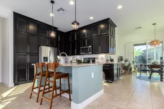 Photo #5: 6202078 Listing