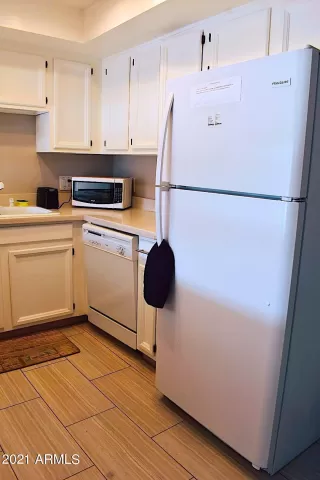 Photo #6: 6202106 Listing 