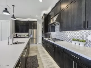 Photo #3: 6202164 Listing