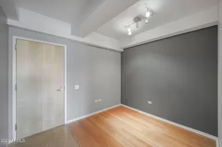 Photo #3: 6202212 Listing