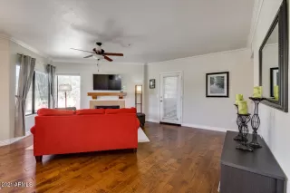 Photo #6: 6202280 Listing