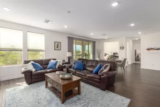 Photo #4: 6202369 Listing