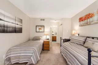 Photo #5: 6202383 Listing