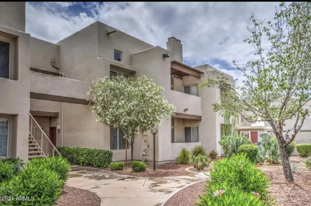 MLS: 6202717 Condo For Sale