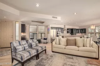 Photo #2: 6202724 Listing