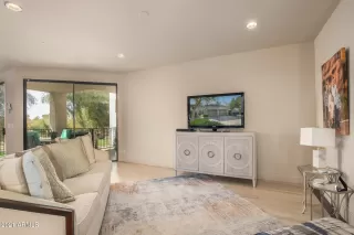 Photo #4: 6202724 Listing