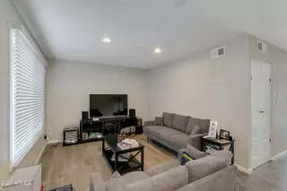 Photo #4: 6202852 Listing