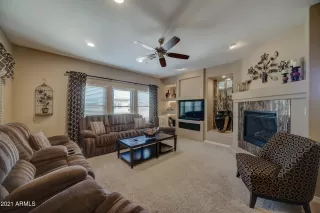 Photo #4: 6202901 Listing