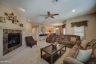 Photo #6: 6202901 Listing