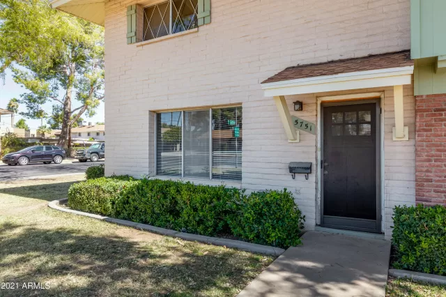 MLS: 6203313 Condo For Sale