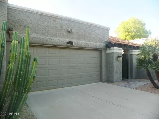 MLS: 6203320 Condo For Sale