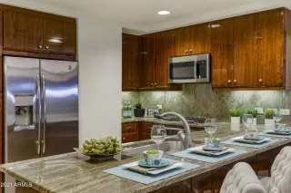 Photo #4: 6203949 Listing