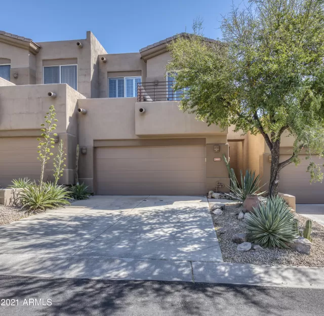 MLS: 6203967 Condo For Sale