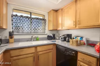 Photo #5: 6203972 Listing 