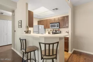 Photo #4: 6204136 Listing