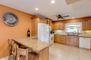 Photo #5: 6204231 Listing 