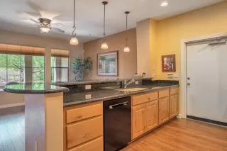 Photo #2: 6204242 Listing