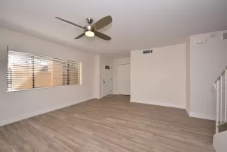 Photo #4: 6204562 Listing