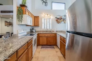 Photo #2: 6204585 Listing