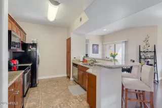 Photo #6: 6204683 Listing 