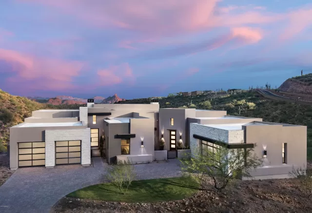 MLS: 6204758 Condo For Sale