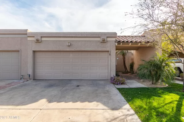 MLS: 6205011 Condo For Sale
