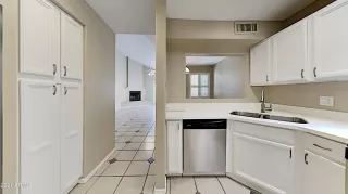 Photo #4: 6205013 Listing 