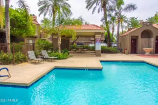 Photo #5: 6205053 Listing 