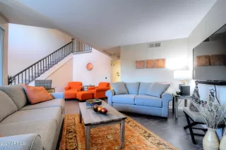 Photo #5: 6205199 Listing