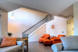 Photo #6: 6205199 Listing