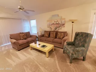Photo #5: 6205244 Listing