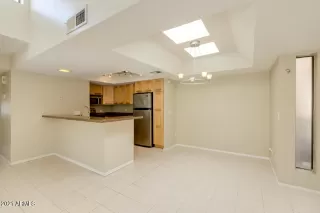 Photo #2: 6205262 Listing