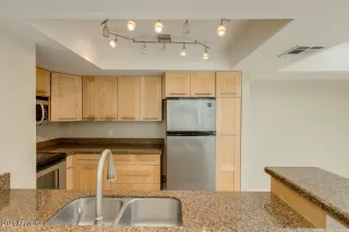 Photo #6: 6205262 Listing