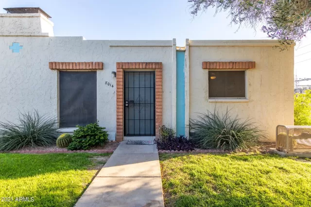 MLS: 6205367 Condo For Sale