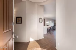 Photo #5: 6205384 Listing