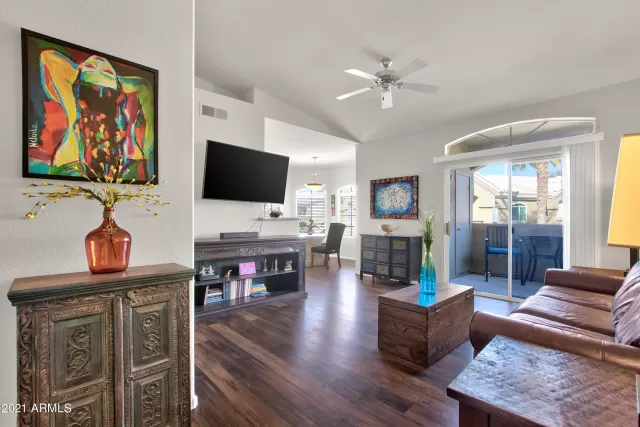 MLS: 6205625 Condo For Sale