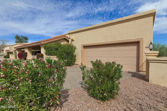MLS: 6205657 Condo For Sale