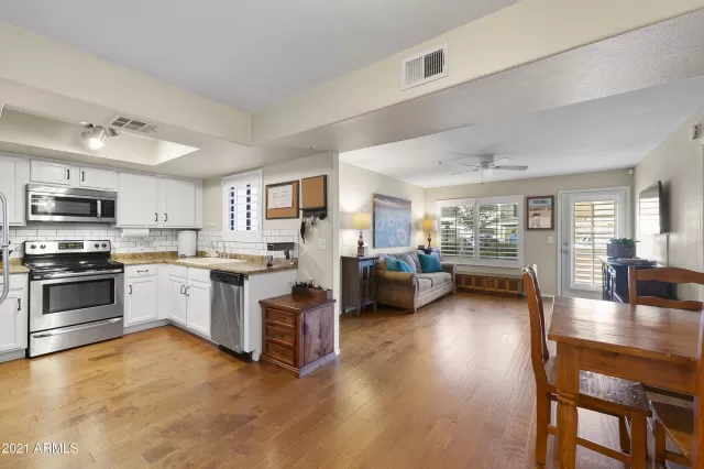 MLS: 6205689 Condo For Sale