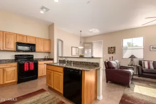 Photo #2: 6205757 Listing