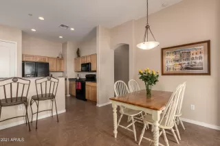 Photo #5: 6205757 Listing