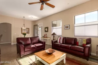 Photo #6: 6205757 Listing