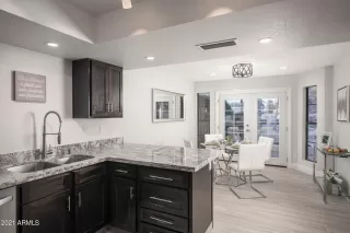 Photo #4: 6205825 Listing