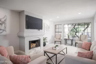 Photo #6: 6205825 Listing