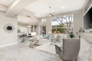 Photo #2: 6205997 Listing