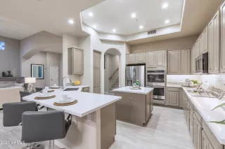 Photo #4: 6205997 Listing